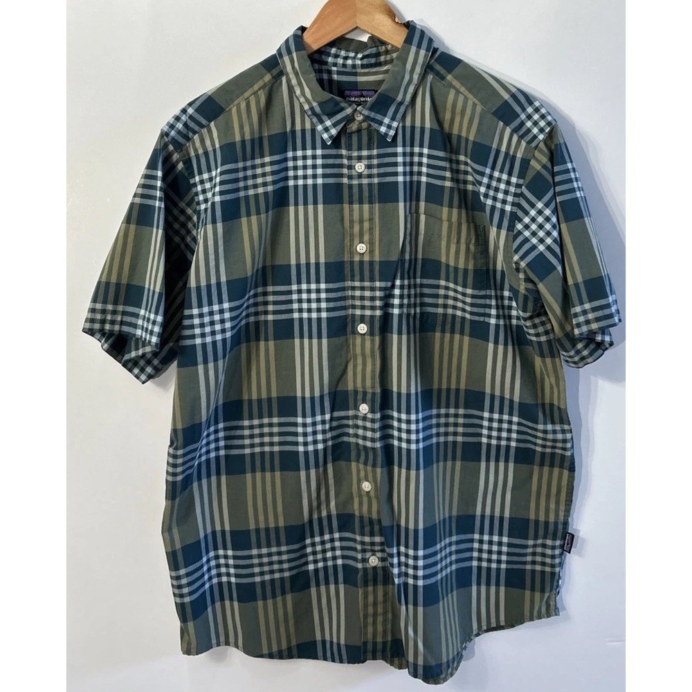 Mens Patagonia Fezzman Organic Cotton SS Shirt Sz Large 53962 Lightweight